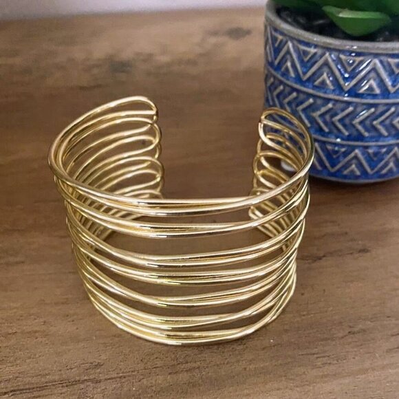 💜 Gold Tone Wide Layered Cuff Bracelet Bangle - Picture 3 of 4